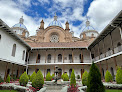 Plaza De Los Geranios Colgantes